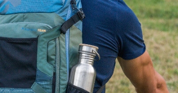 pure-design-trinkflasche-rucksack-outdoor